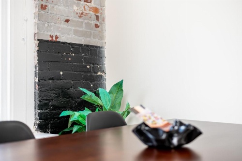 Luxury Downtown Bangor Apartment image 22